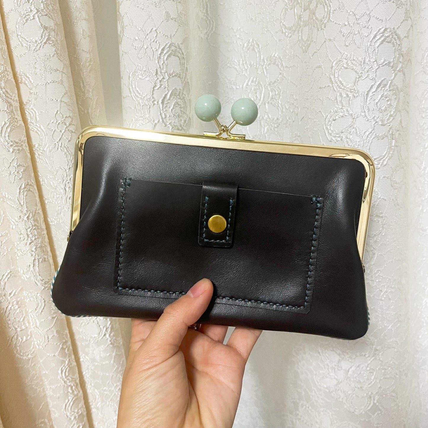 mint./革がま口財布②
