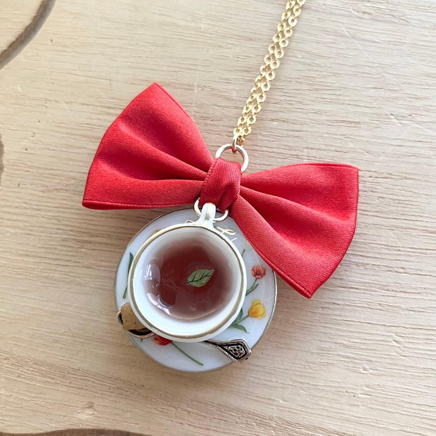 TiTi/フラワーティーネックレス①