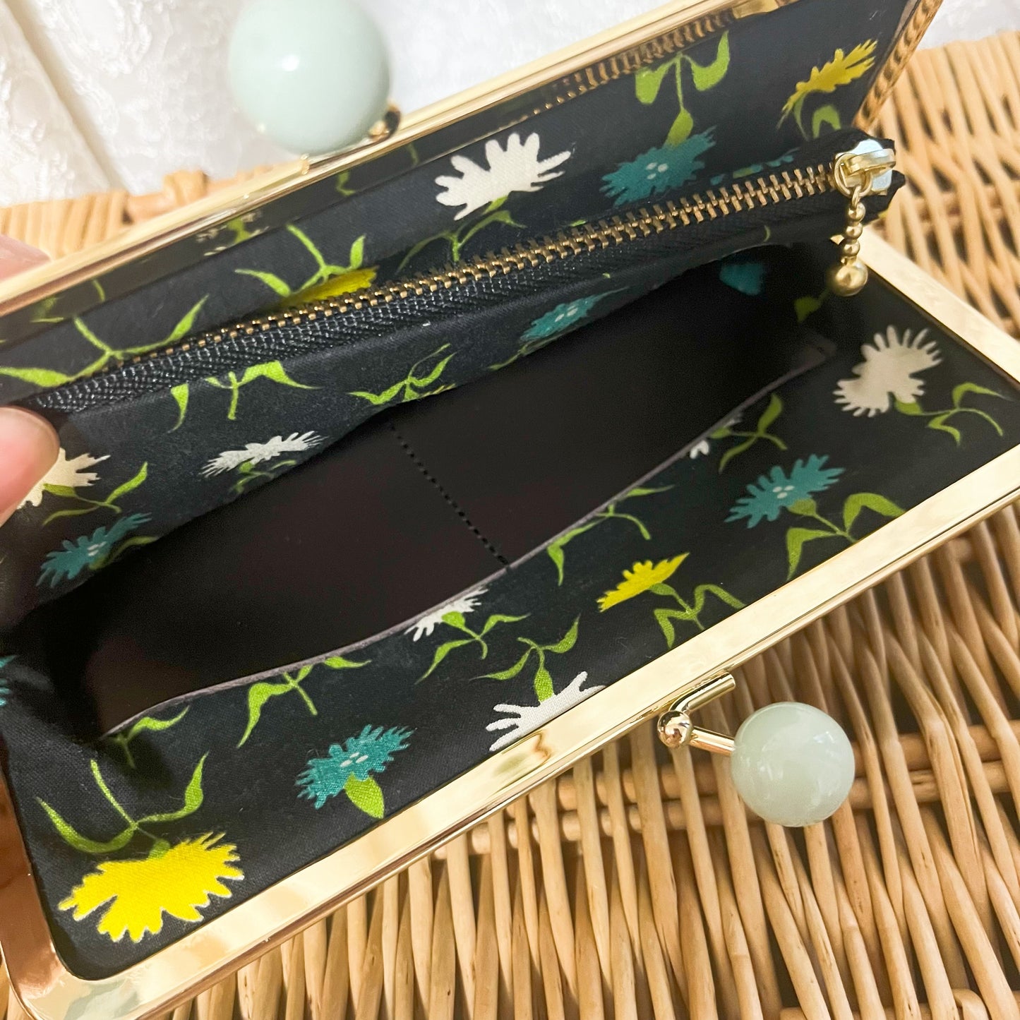 mint./革がま口財布②