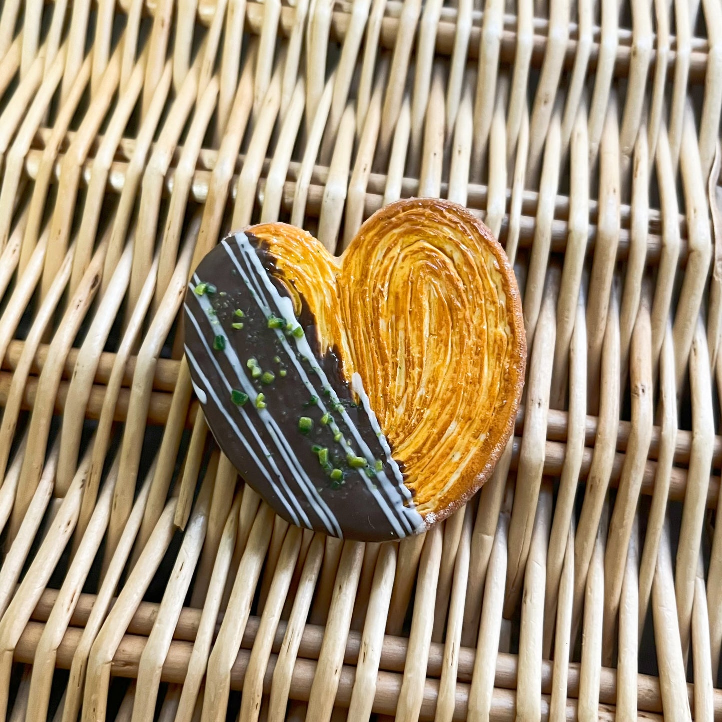 TiTi/チョコがけパルミエブローチ
