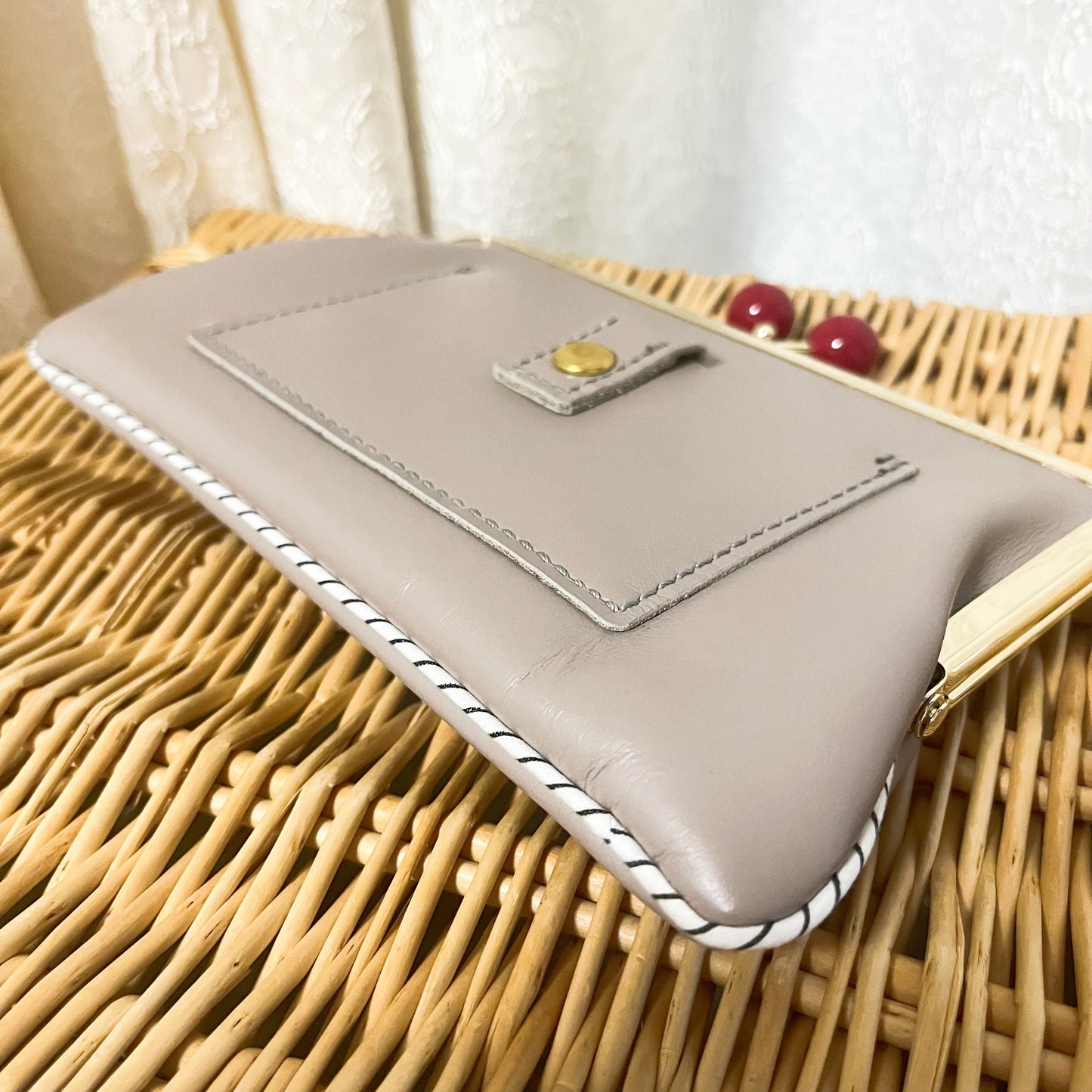 mint./革がま口財布①