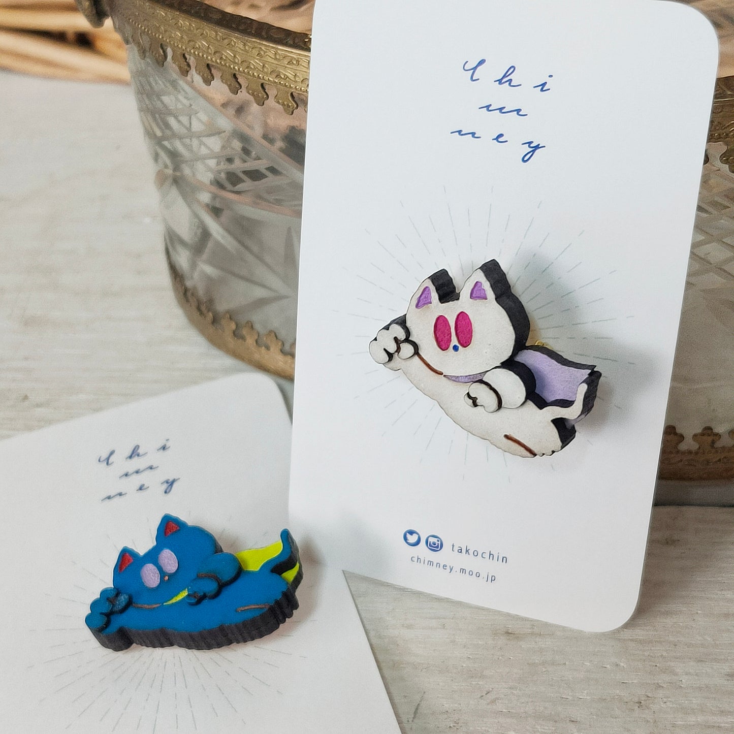 CHIMNEY/木製ブローチ(スーパーマンねこ①)