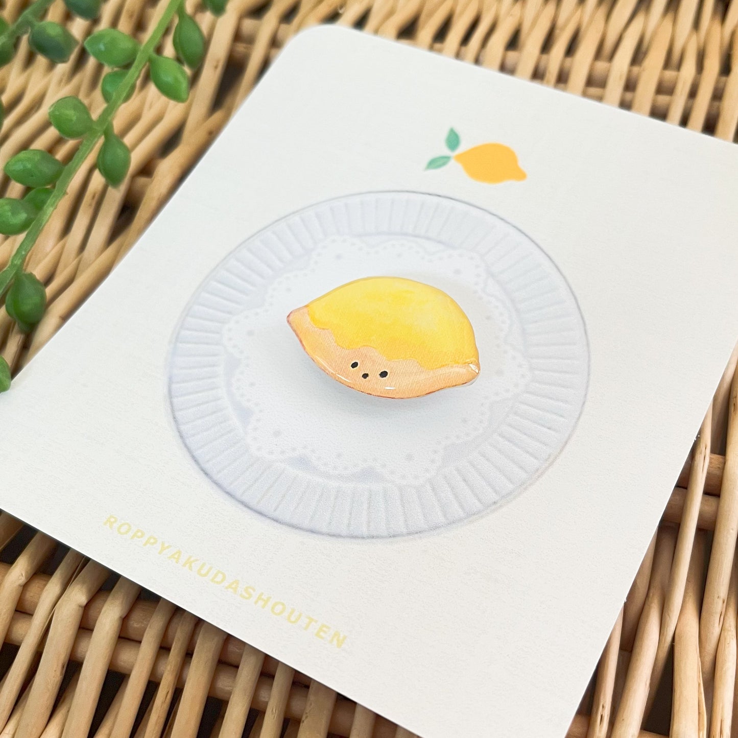 六百田商店°/レモンケーキくんブローチ