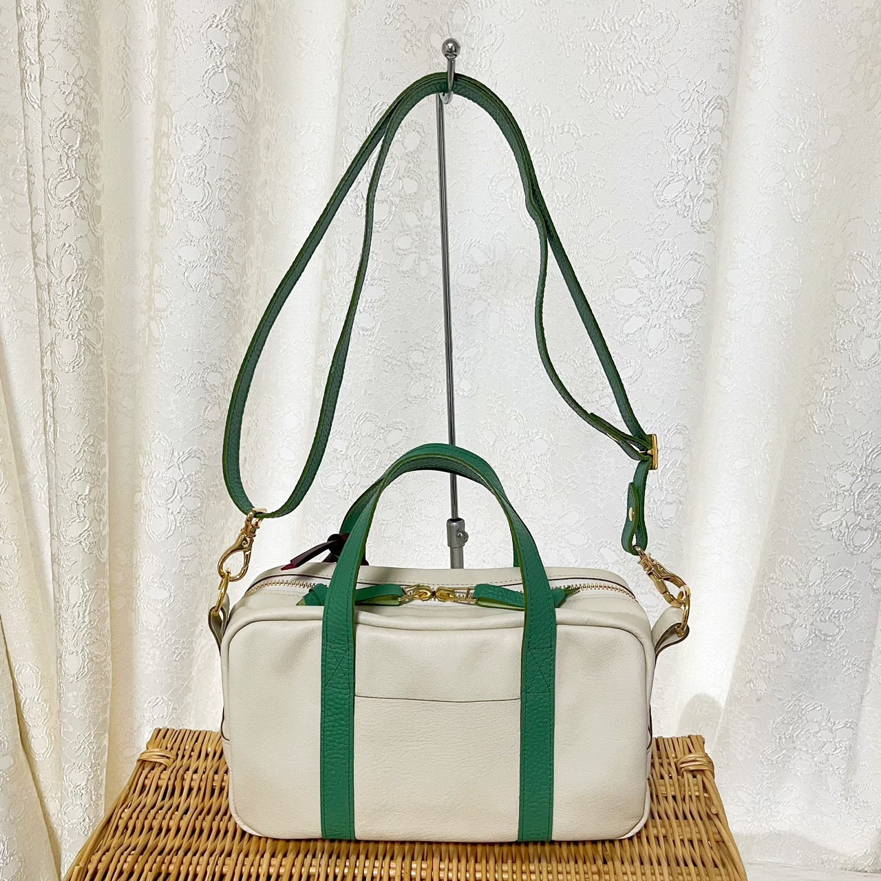 mint./プチボストンバッグ(チャーム付き)