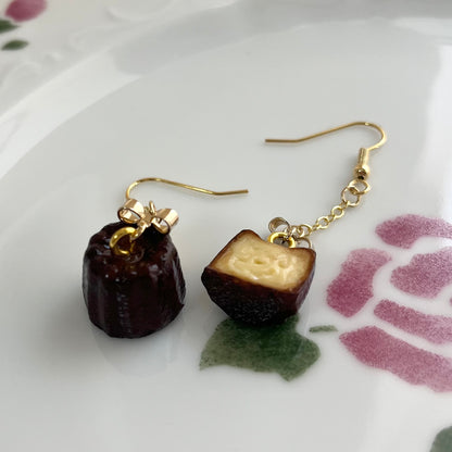 TiTi/カヌレのアシンメトリーピアス