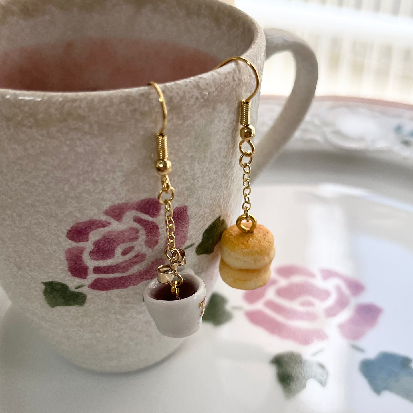 TiTi/スコーンと紅茶のピアス